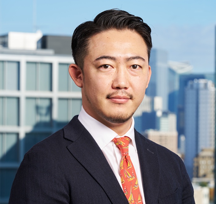 秋山 恵亮