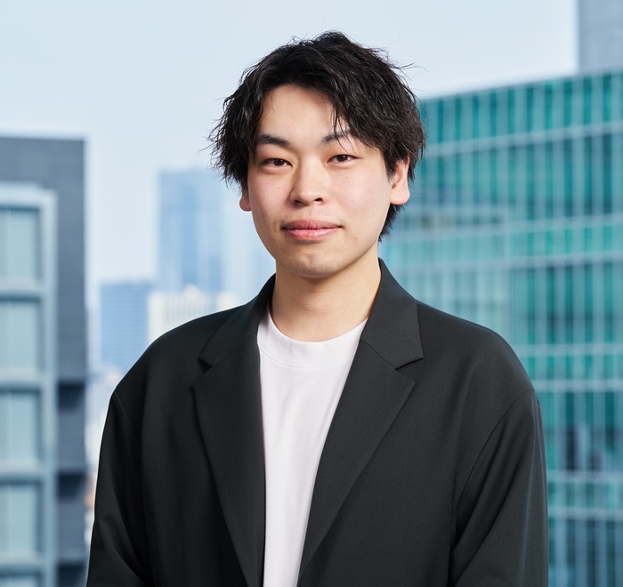 Akira.U